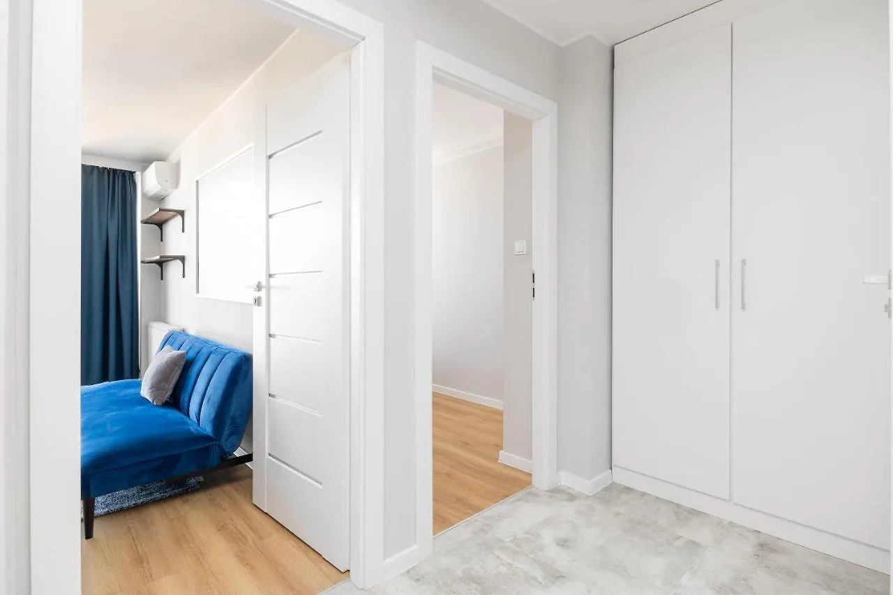 Park Mirowski Blue Apartment Warsaw 0*,  Poland